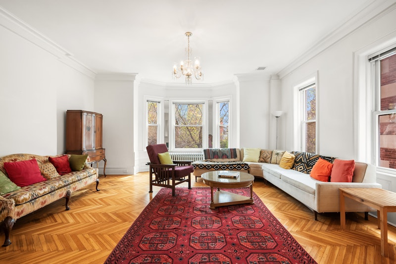 827 Prospect Place 2, Crown Heights, Brooklyn, New York - 3 Bedrooms  
2 Bathrooms  
7 Rooms - 