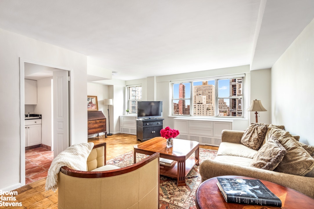 Photo 1 of 340 East 80th Street 21G, Upper East Side, NYC, $725,000, Web #: 22996969
