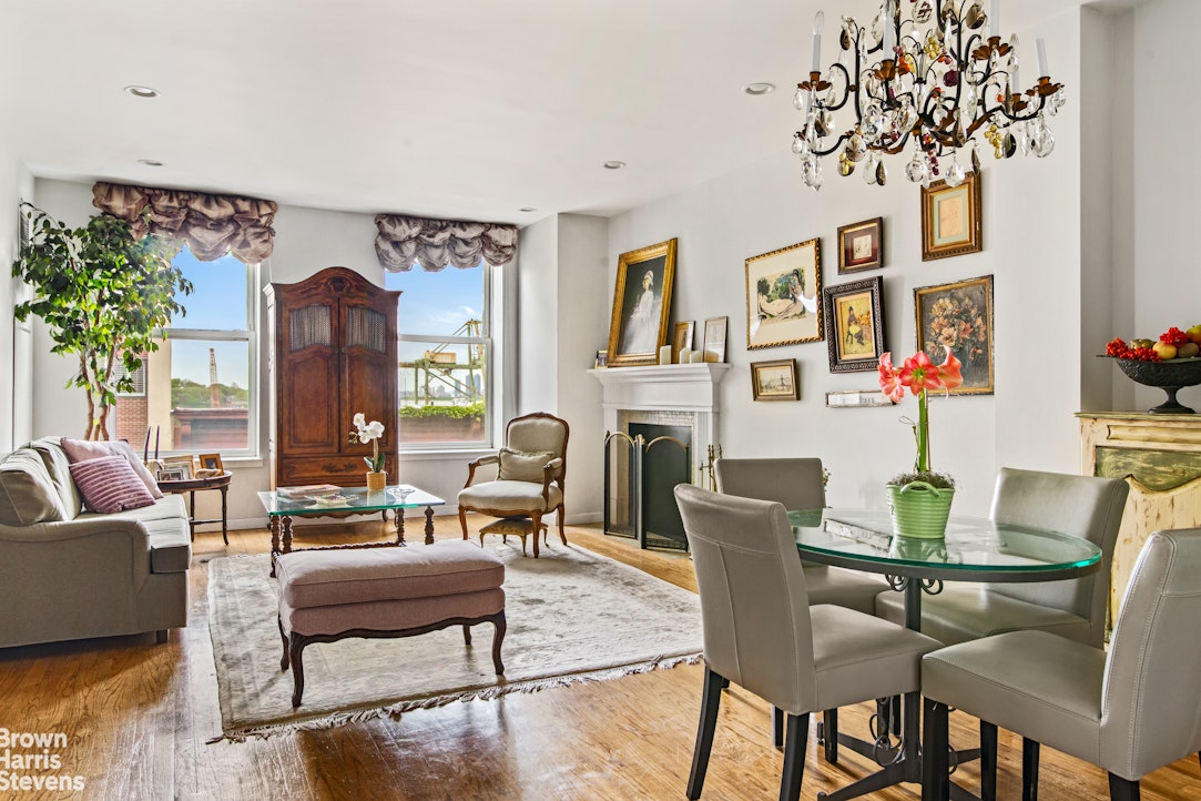 Photo 1 of 1 Tiffany Place 4F, Cobble Hill, New York, $1,250,000, Web #: 22999129