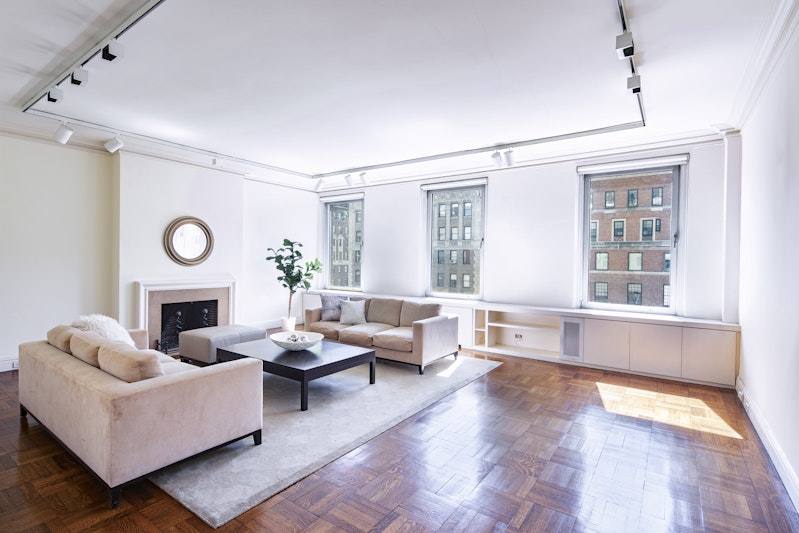 Property for Sale at 1000 Park Avenue 10A, Upper East Side, Upper East Side, NYC - Bedrooms: 2 
Bathrooms: 2 
Rooms: 4.5 - $2,850,000