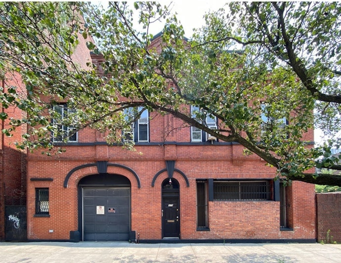 Rental Property at 375 Vanderbilt Avenue 2, Clinton Hill, Brooklyn, New York - Bedrooms: 2 
Bathrooms: 1 
Rooms: 4  - $4,000 MO.