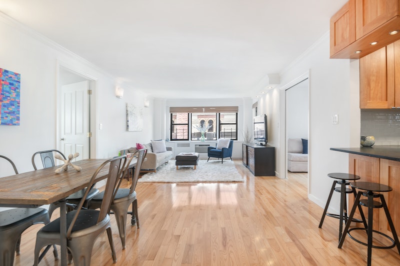 Property for Sale at 167 East 67th Street 5A, Upper East Side, Upper East Side, NYC - Bedrooms: 3 
Bathrooms: 2 
Rooms: 5  - $1,495,000