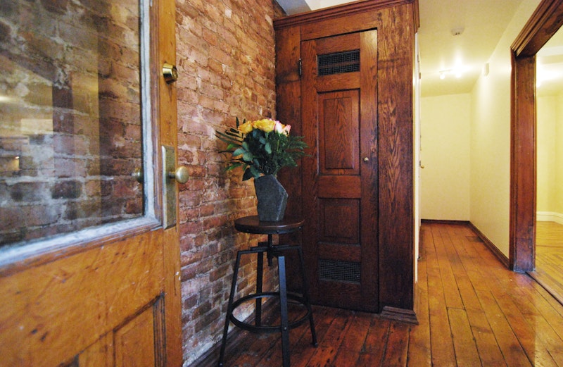 Rental Property at 399 Bergen Street 1, Park Slope, Brooklyn, New York - Bedrooms: 1 
Bathrooms: 1 
Rooms: 3  - $4,000 MO.