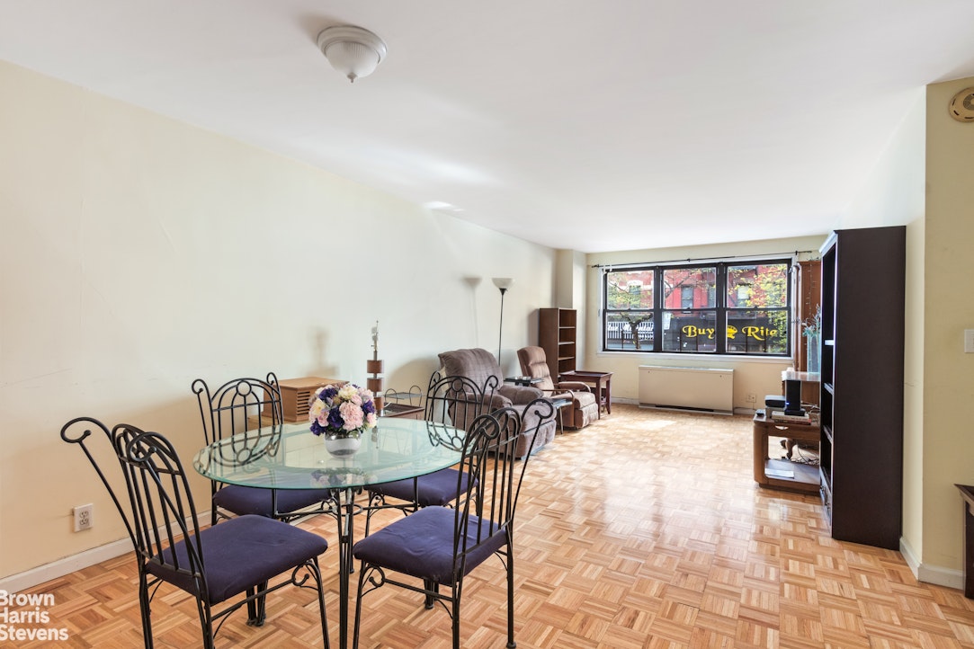 Photo 1 of 201 East 28th Street 2L, Murray Hill Kips Bay, NYC, $535,000, Web #: 23010006