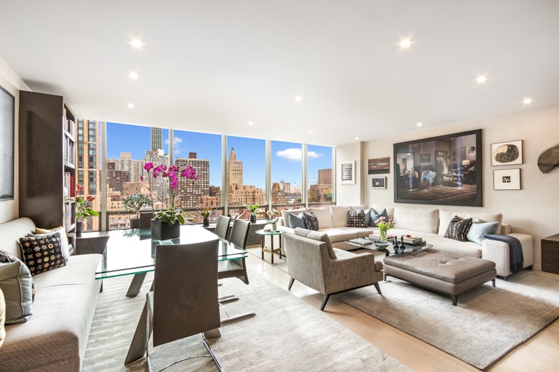 Property for Sale at 860 United Nations Plaza, Midtown East, Midtown East, NYC - Bedrooms: 1 
Bathrooms: 1 
Rooms: 3  - $1,195,000