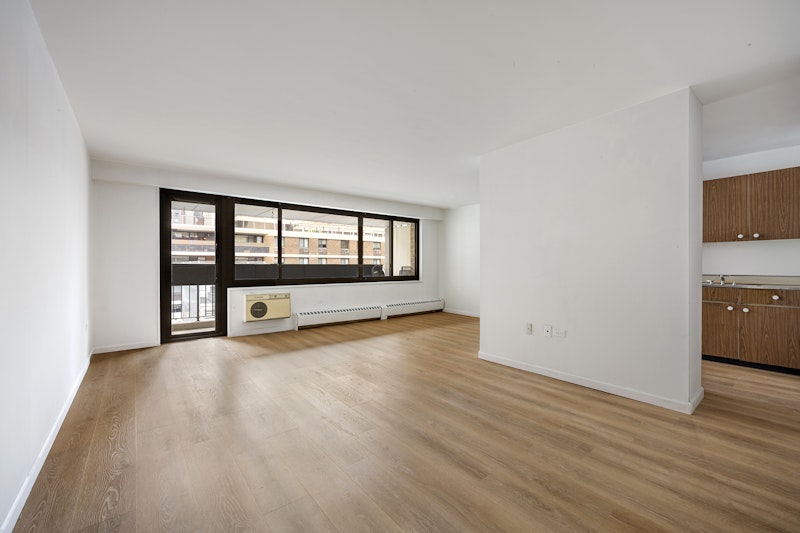 80 Beekman Street 4H, Financial District, Downtown, NYC - 2 Bedrooms  
1 Bathrooms  
5 Rooms - 