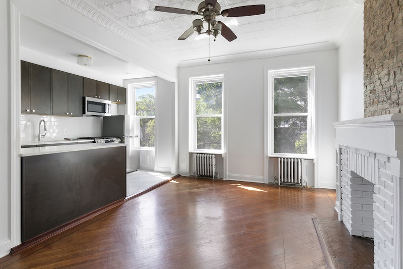 Rental Property at 518 Macdonough Street 2, Stuyvesant Heights, Brooklyn, New York - Bedrooms: 1 
Bathrooms: 1 
Rooms: 4  - $2,700 MO.