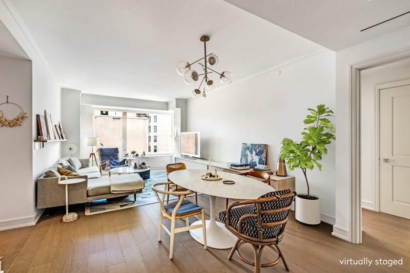 222 West 80th Street 8A, Upper West Side, Upper West Side, NYC - 2 Bedrooms  
2 Bathrooms  
4 Rooms - 