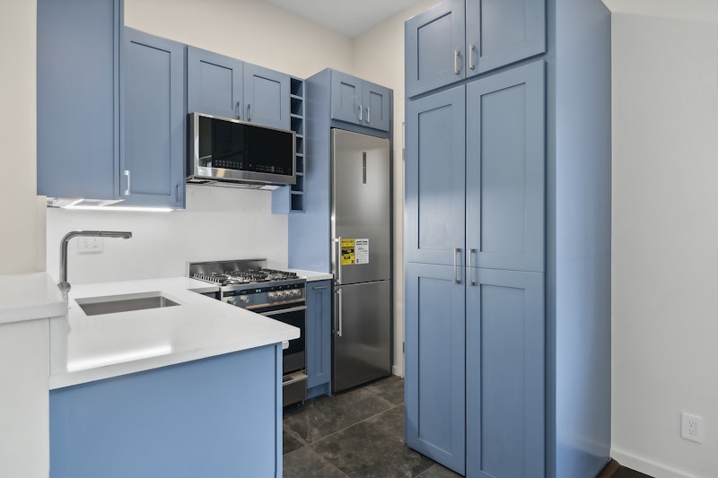 Rental Property at 441 Metropolitan Avenue 2, Williamsburg, Brooklyn, New York - Bedrooms: 2 
Bathrooms: 1 
Rooms: 4  - $5,850 MO.