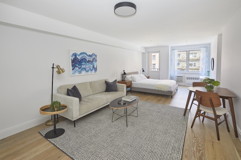 170 West 23rd Street 2T, Chelsea, Downtown, NYC - 1 Bathrooms  
2 Rooms - 