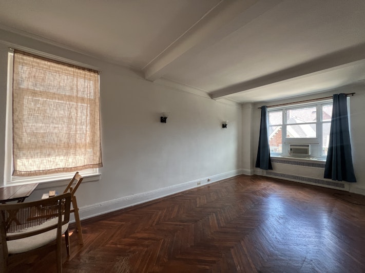 Rental Property at 233 West 99th Street 6A, Upper West Side, Upper West Side, NYC - Bathrooms: 1 
Rooms: 2  - $2,499 MO.