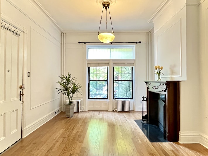 Rental Property at 364 7th Street, Park Slope, Brooklyn, New York - Bedrooms: 2 
Bathrooms: 3 
Rooms: 8  - $8,750 MO.