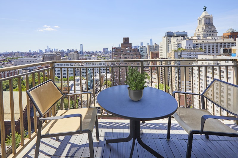 201 East 17th Street 22B, Gramercy Park, Downtown, NYC - 2 Bedrooms  
2 Bathrooms  
4 Rooms - 