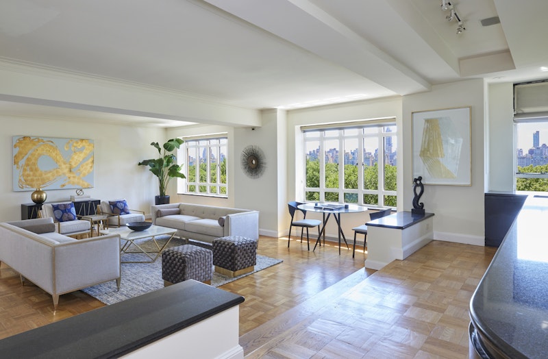 25 Central Park West 9Mk, Upper West Side, Upper West Side, NYC - 3 Bedrooms  
3.5 Bathrooms  
6 Rooms - 