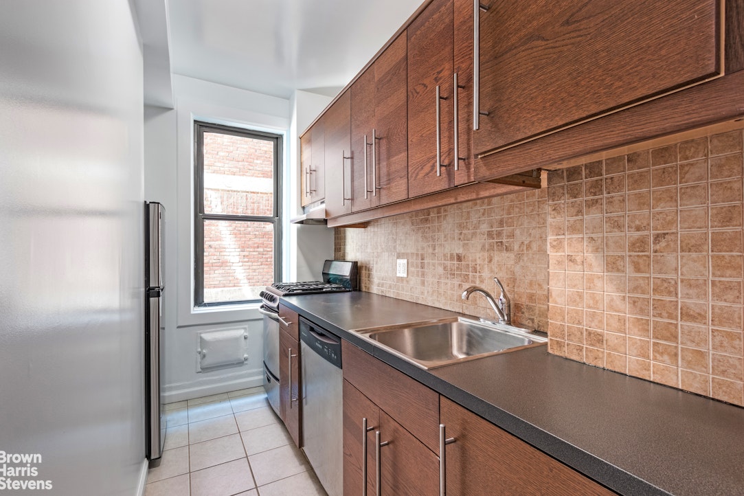 440 West 34th Street, #11H