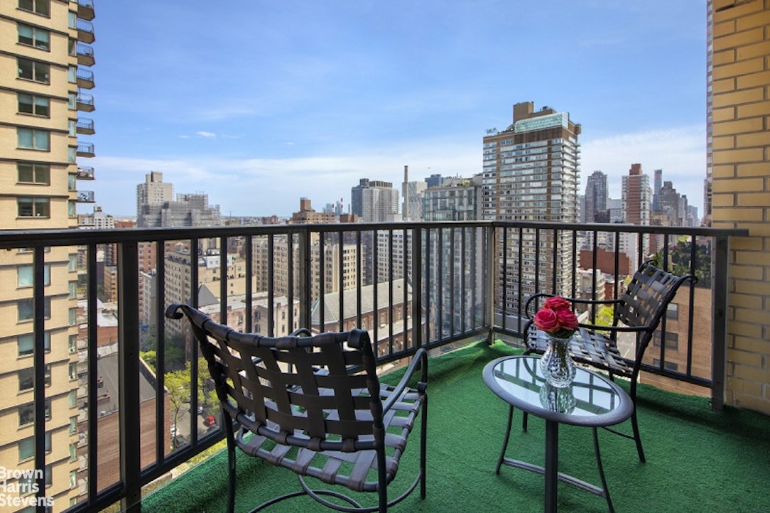 345 East 80th Street 19EF Upper East Side New York NY 10075