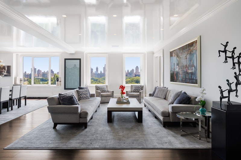 262 Central Park West 10E, Upper West Side, Upper West Side, NYC - 4 Bedrooms  
3.5 Bathrooms  
9 Rooms - 