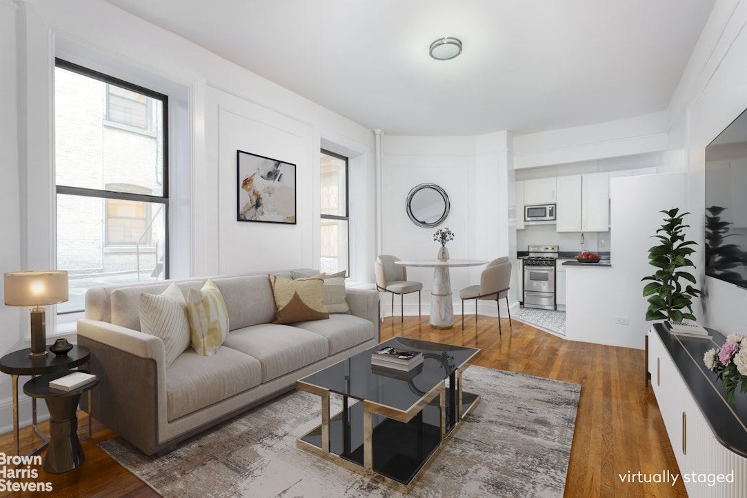 Photo 1 of 60 West 76th Street, Upper West Side, NYC, $3,700, Web #: 23126214