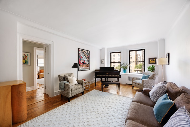 875 West End Avenue 6E, Upper West Side, Upper West Side, NYC - 4 Bedrooms  
2 Bathrooms  
6 Rooms - 