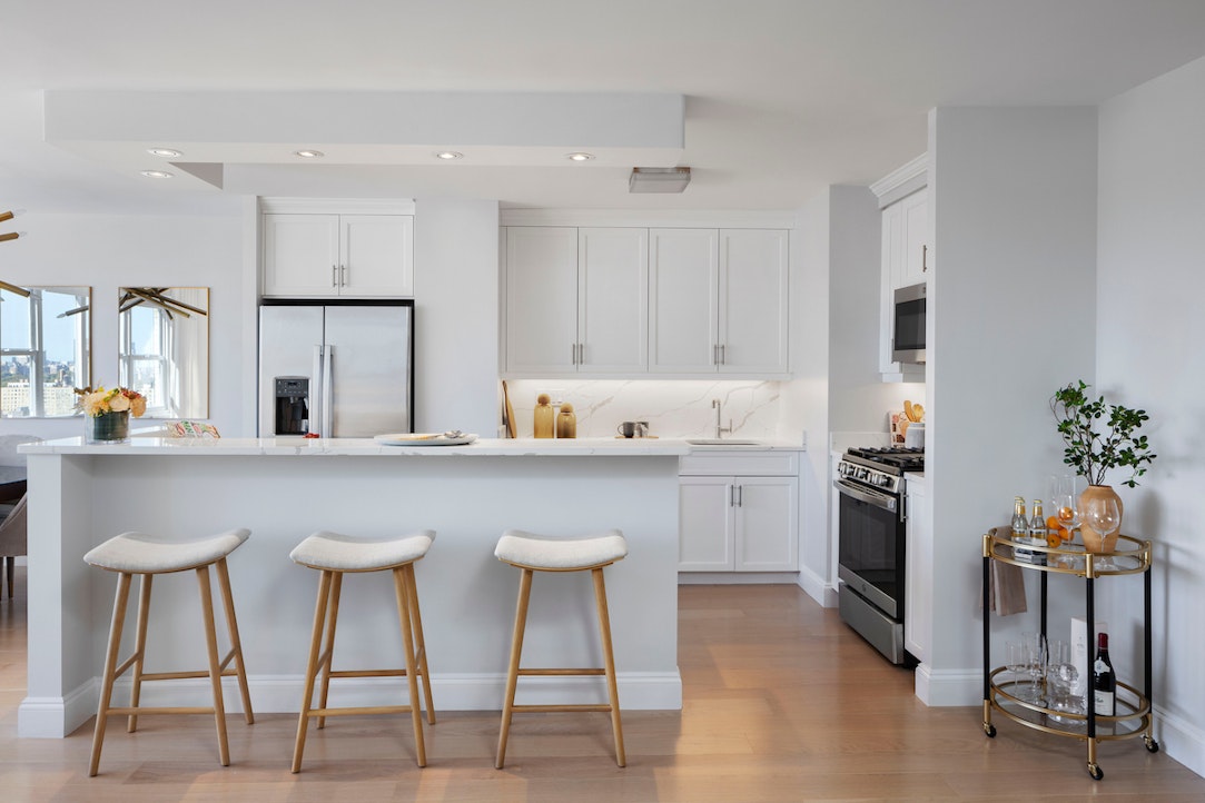 155 West 68th Street 24D Lincoln Square New York NY 10023