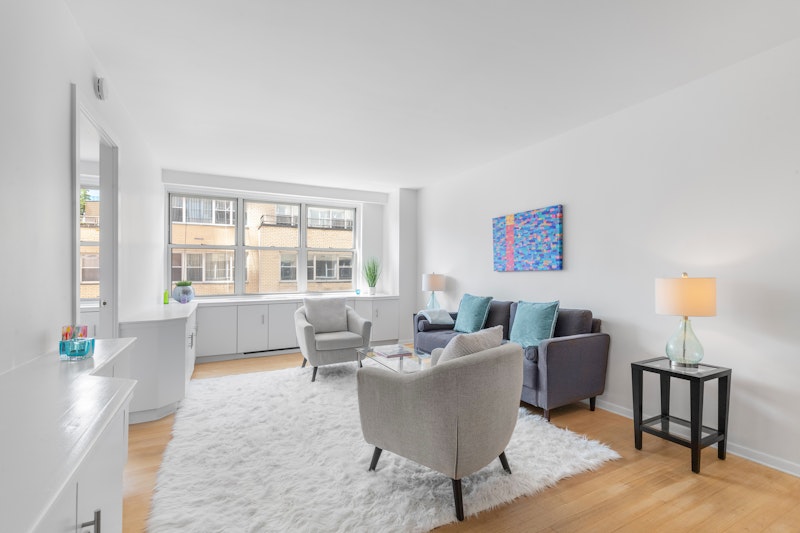 Property for Sale at 520 East 72nd Street 9F, Upper East Side, Upper East Side, NYC - Bedrooms: 1 
Bathrooms: 1 
Rooms: 3  - $539,000