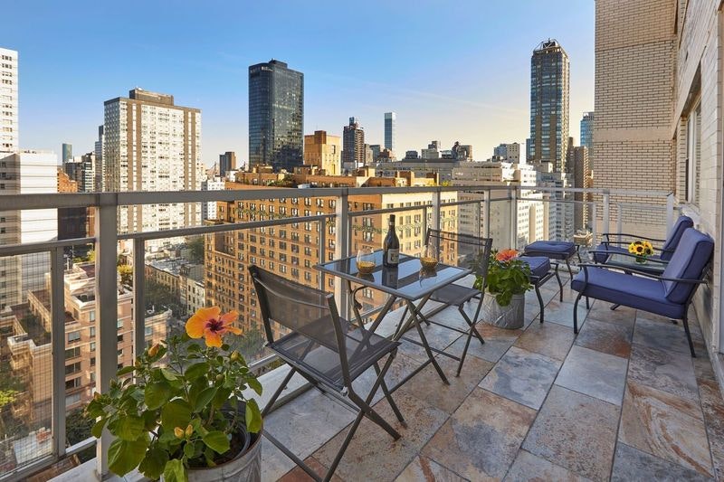 150 East 69th Street 19R, Upper East Side, Upper East Side, NYC - 1 Bedrooms  
1.5 Bathrooms  
4 Rooms - 