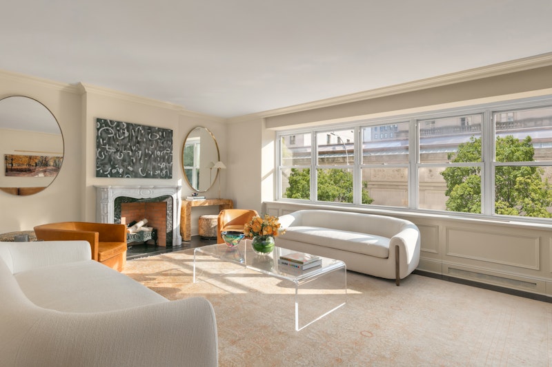 900 Fifth Avenue 3C, Upper East Side, Upper East Side, NYC - 3 Bedrooms  
3.5 Bathrooms  
6 Rooms - 