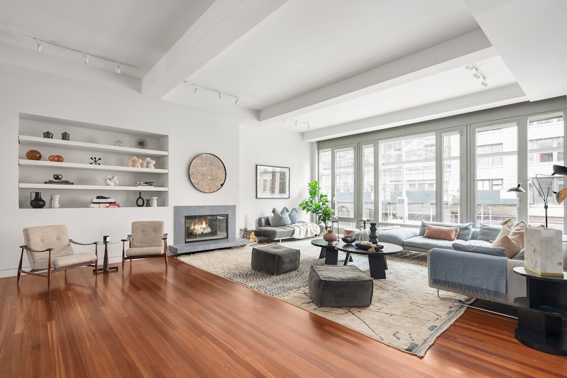 116 Hudson Street 2, Tribeca, Downtown, NYC - 2 Bedrooms  
2.5 Bathrooms  
4 Rooms - 