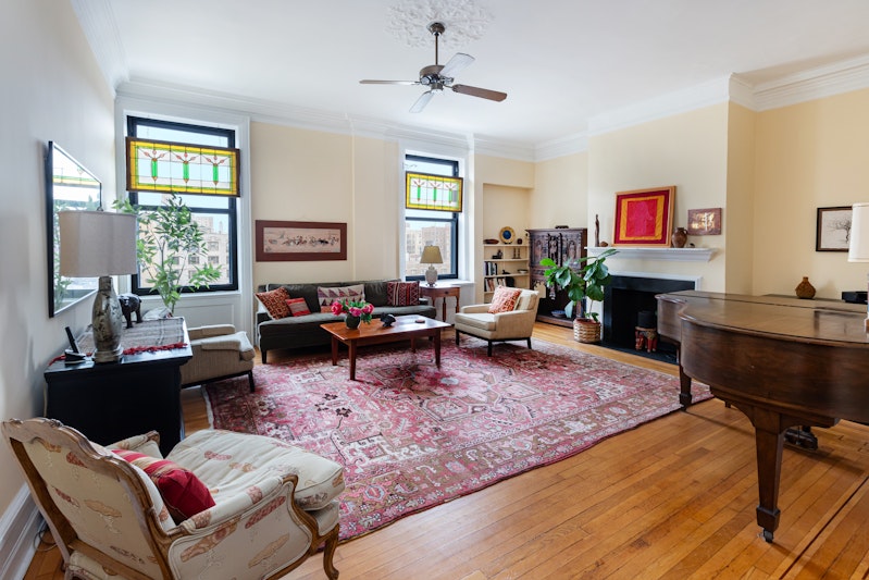 404 Riverside Drive 11A, Upper West Side, Upper West Side, NYC - 3 Bedrooms  
2 Bathrooms  
6 Rooms - 