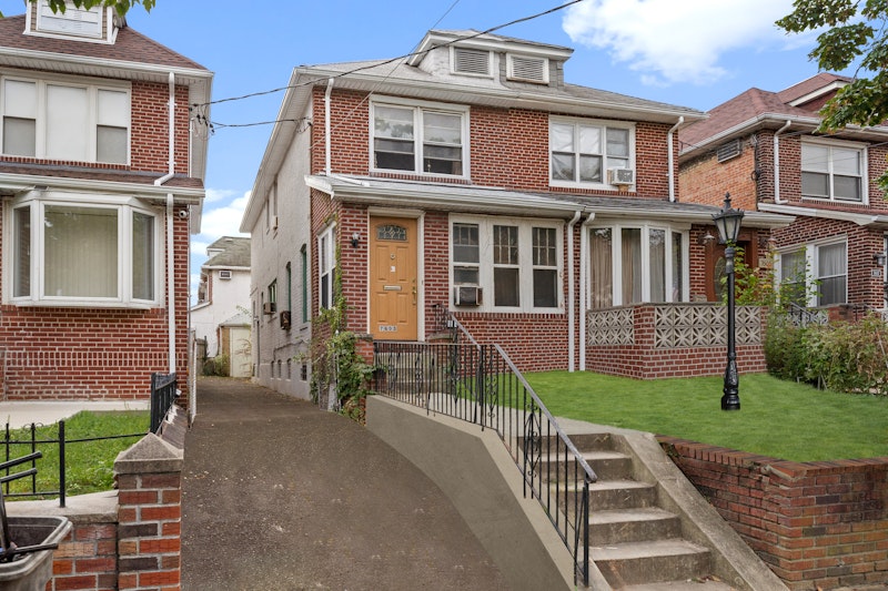 7603 10th Avenue, Dyker Heights, Brooklyn, New York - 3 Bedrooms  
1.5 Bathrooms  
6 Rooms - 