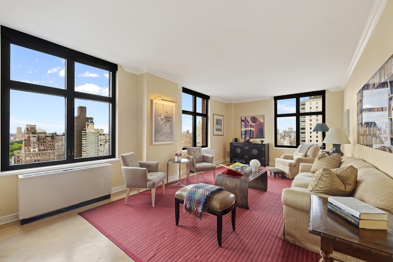 188 East 70th Street 24C, Upper East Side, Upper East Side, NYC - 2 Bedrooms  
2 Bathrooms  
4 Rooms - 