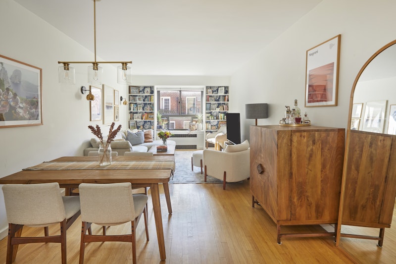 Property for Sale at 316 West 84th Street 5G, Upper West Side, Upper West Side, NYC - Bedrooms: 2 
Bathrooms: 1 
Rooms: 4  - $1,225,000