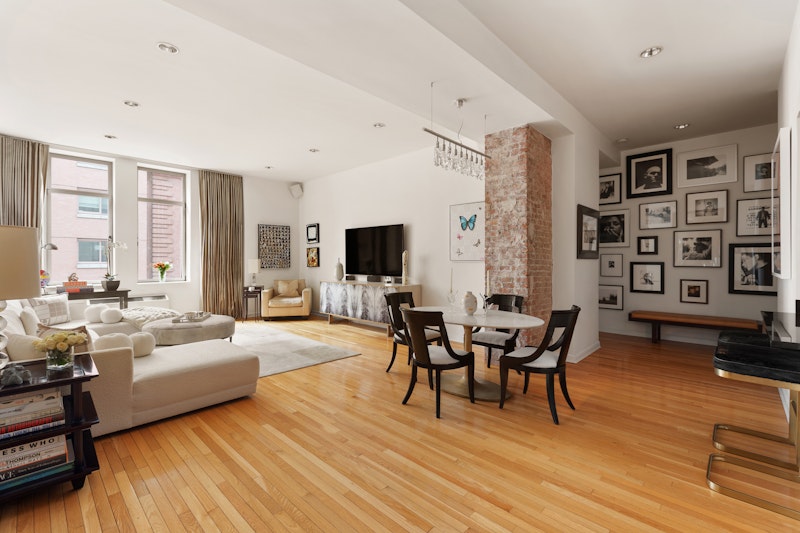 252 Seventh Avenue 7Q, Chelsea, Downtown, NYC - 2 Bedrooms  
2 Bathrooms  
6 Rooms - 