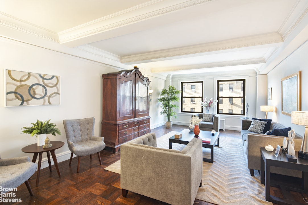 Photo 1 of 670 West End Avenue 12D, Upper West Side, NYC, $2,200,000, Web #: 23228945