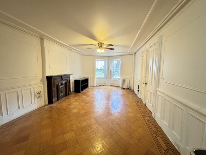 190 Lincoln Place Garden, Park Slope, Brooklyn, New York - 1 Bedrooms  
1 Bathrooms  
3 Rooms - 