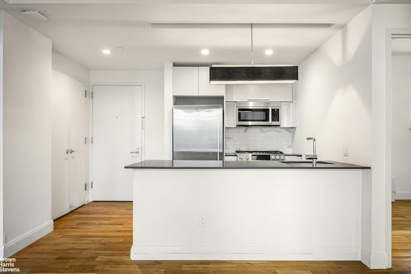 Rental Property at 595 Baltic Street 3/G, Boerum Hill, Brooklyn, New York - Bedrooms: 3 
Bathrooms: 2 
Rooms: 6  - $6,600 MO.