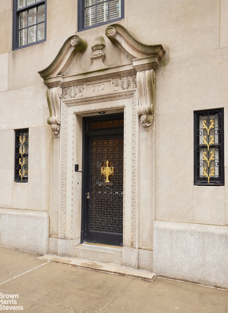 Photo 1 of 772 Park Avenue Mais/A, Upper East Side, NYC, $1,295,000, Web #: 23245658