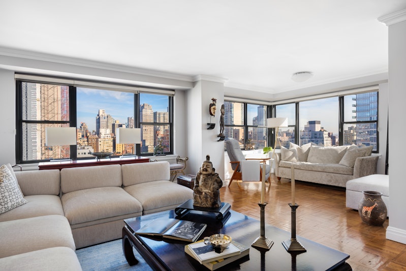 Property for Sale at 200 East 74th Street 19A, Upper East Side, Upper East Side, NYC - Bedrooms: 1 
Bathrooms: 2 
Rooms: 4  - $1,495,000