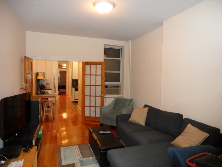 150 Hicks Street 2B, Brooklyn Heights, Brooklyn, New York - 2 Bedrooms  
1 Bathrooms  
4 Rooms - 