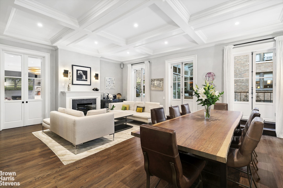 Photo 1 of 34 West 74th Street, Upper West Side, NYC, $6,195,000, Web #: 23256513