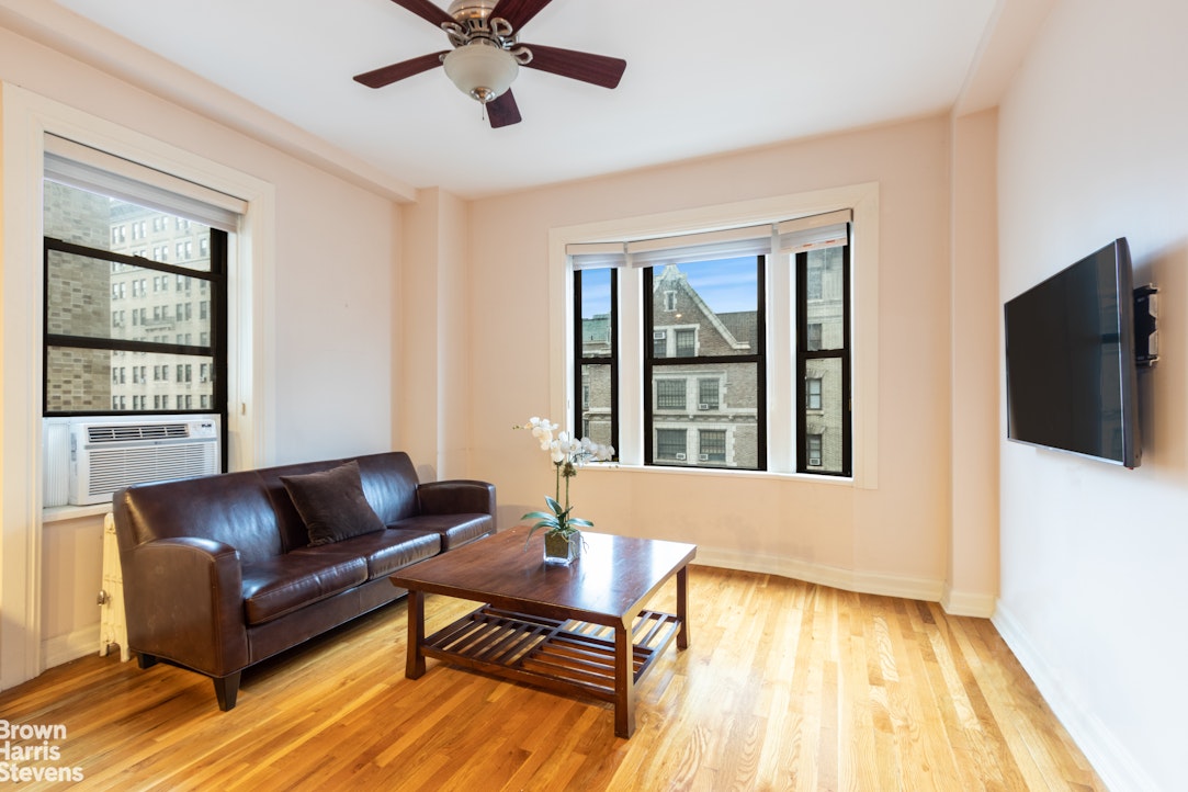 Photo 1 of 514 West 110th Street, Upper West Side, NYC, $4,500, Web #: 23259285