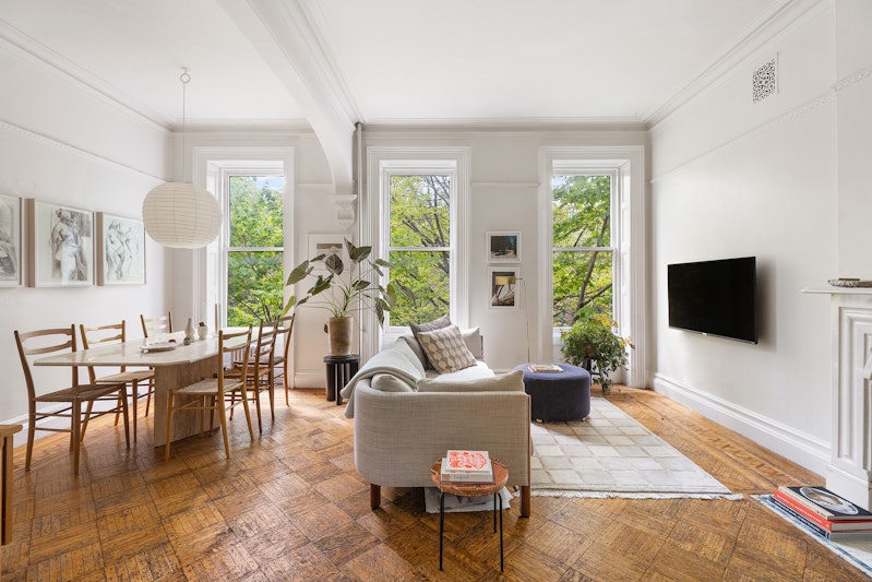 245 Washington Avenue, Clinton Hill, Brooklyn, New York - 6 Bedrooms  
4.5 Bathrooms  
15 Rooms - 