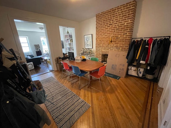 273 Clinton Street 2, Cobble Hill, Brooklyn, New York - 1 Bedrooms  
1 Bathrooms  
4 Rooms - 