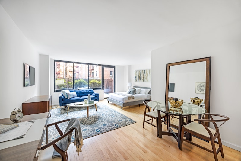 215 West 95th Street 2N, Upper West Side, Upper West Side, NYC - 1 Bathrooms  
2 Rooms - 