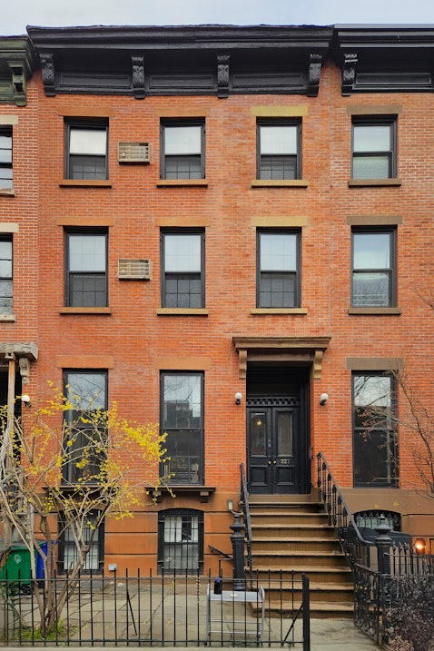 Property for Sale at 227 Dean Street, Boerum Hill, Brooklyn, New York - Bedrooms: 7 
Bathrooms: 2.5 
Rooms: 13  - $3,995,000