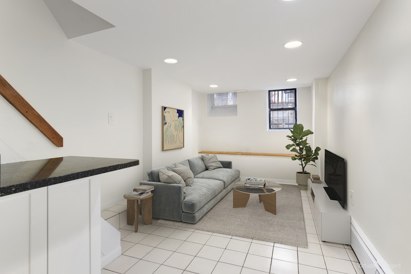 394 15th Street 1Rf, Park Slope, Brooklyn, New York - 1 Bathrooms  
2 Rooms - 