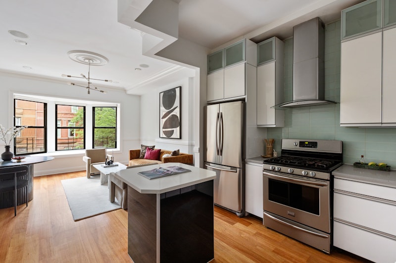 312 West 138th Street, Central Harlem, Upper Manhattan, NYC - 6 Bedrooms  
7 Bathrooms  
10 Rooms - 