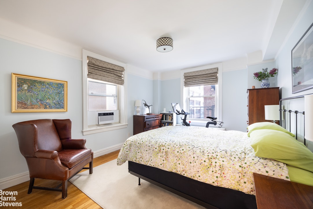 390 Riverside Drive, #5C