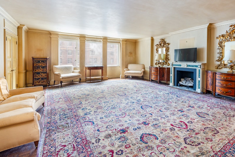 475 Park Avenue 7A, Midtown East, Midtown East, NYC - 3 Bedrooms  
3 Bathrooms  
6 Rooms - 