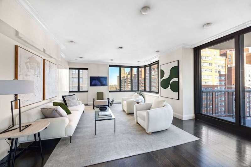 52 East End Avenue 12Ac/14Bc, Upper East Side, Upper East Side, NYC - 4 Bedrooms  
5.5 Bathrooms  
12 Rooms - 